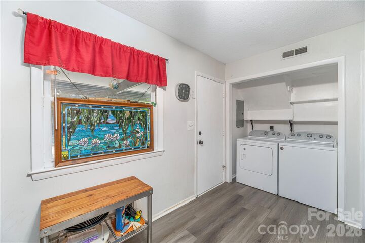 Property Photo:  11 Maple Ridge Lane  NC 28806 
