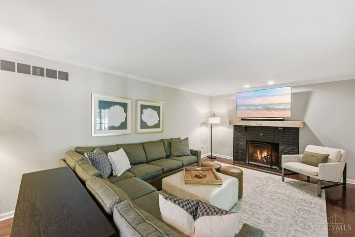 Property Photo:  9985 Meadow Hills Drive  OH 45241 
