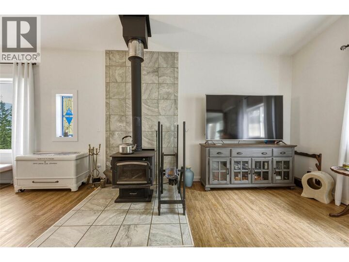 Photo de la propriété: 2433 Sherry Road BC V0E 2W1