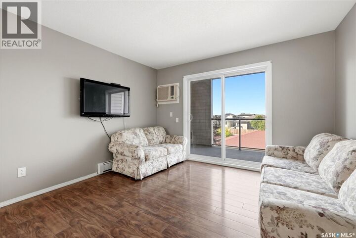 Property Photo:  309 E 1300 Stockton Street  SK S4X 0G1 
