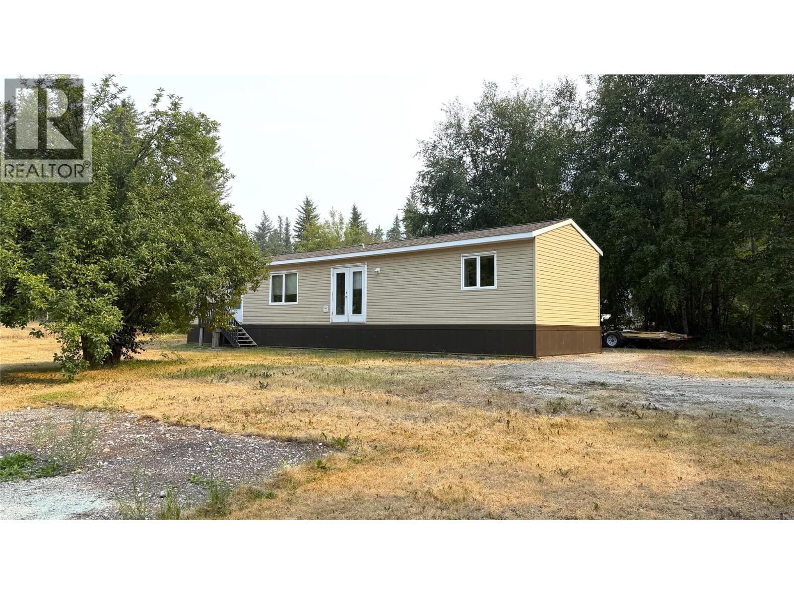 Property Photo:  1245 Horse Creek Road South  BC V0A 1H0 