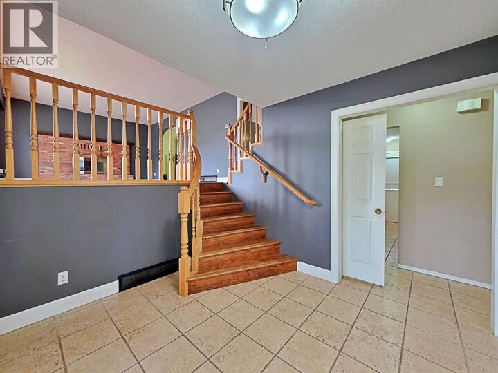 Photo de la propriété:  2491 Sing Street  BC V2J 5E1 