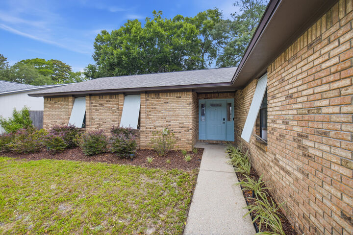 Property Photo:  1134 Rhonda Drive  FL 32578 