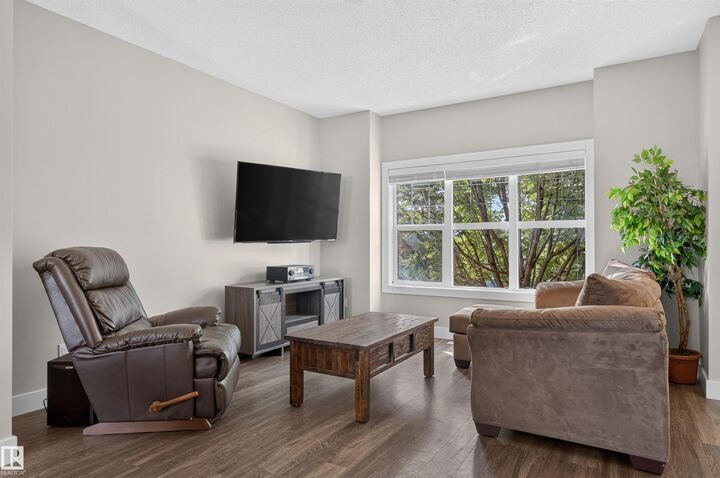 Property Photo: 9082 Rosenthal Link Link NW AB T5T 7A6