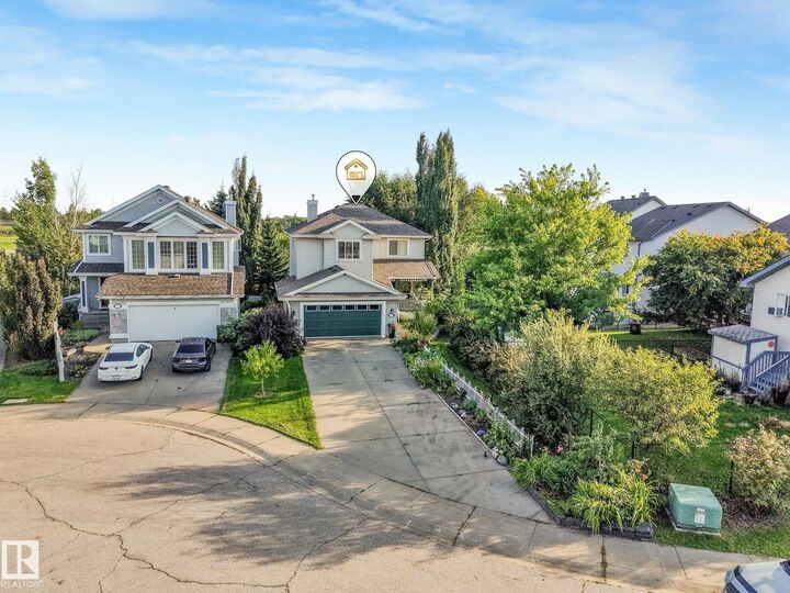 Property Photo:  570 Glenwright Crescent NW  AB T5T 6K8 