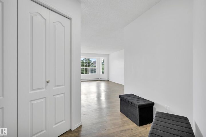 Property Photo:  2 Alpine Boulevard 305  AB T8N 3Y3 