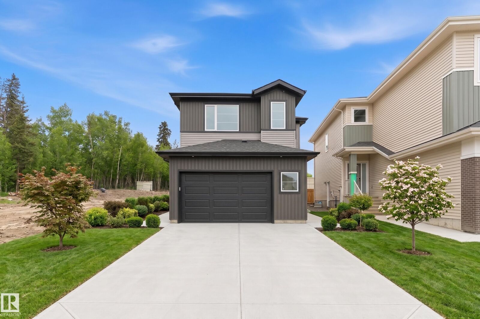 Property Photo:  29 Axelwood Crescent  AB T7X 4G4 