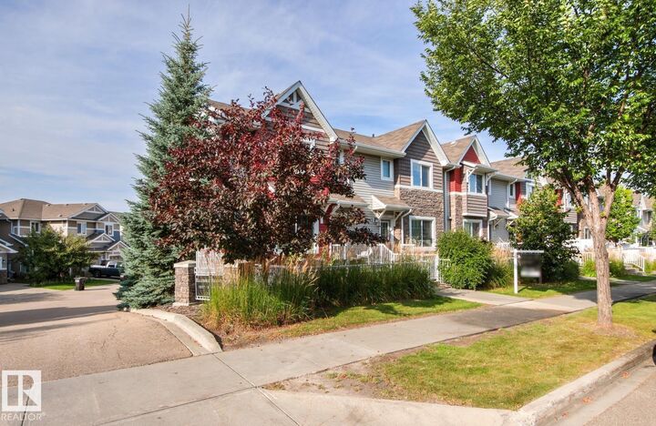 Property Photo:  5319 3 Avenue SW  AB T6X 0W7 