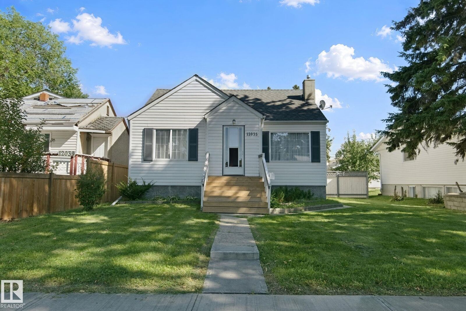 Property Photo:  12035 83 Street NW  AB T5B 2Z7 
