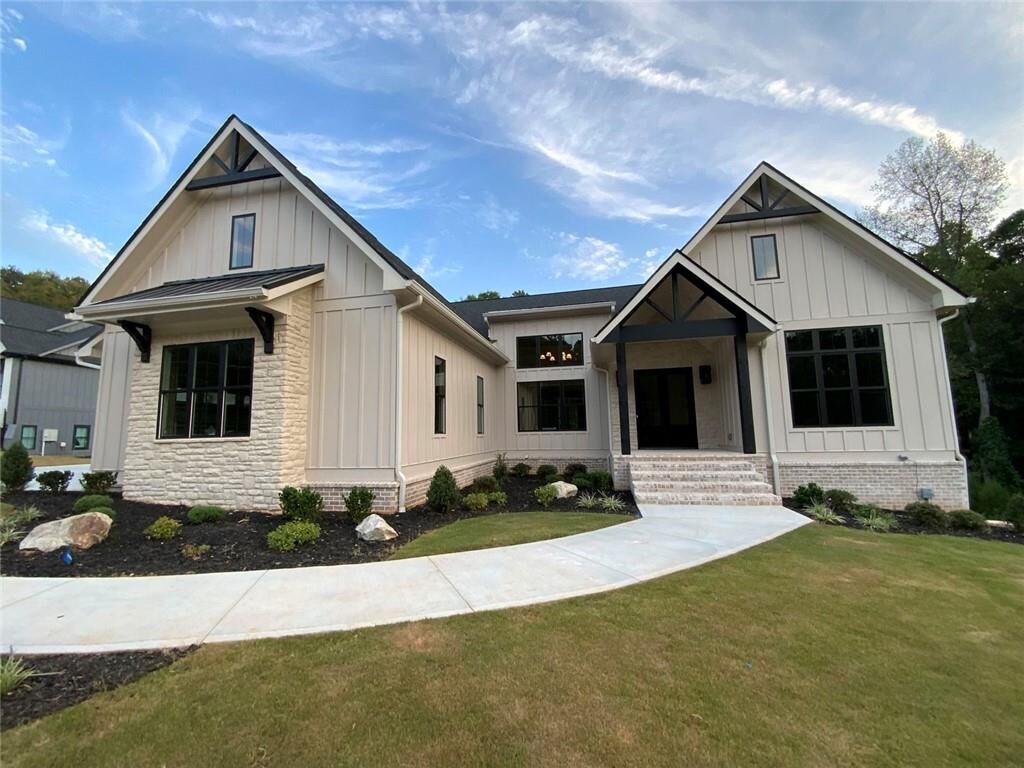 Property Photo: 2468 Rockbridge Road NW GA 30012
