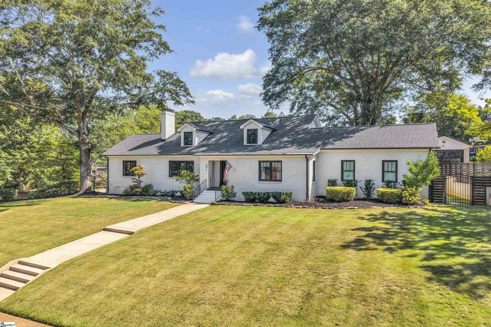 Property Photo:  201 Cleveland Street  SC 29601 