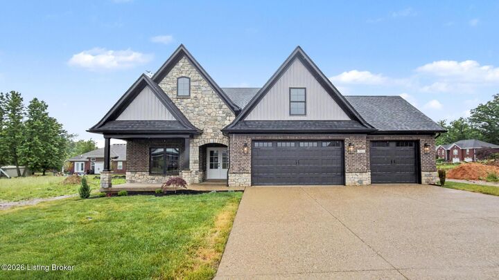 Property Photo:  7902 Wagon Trl Ct  KY 40291 