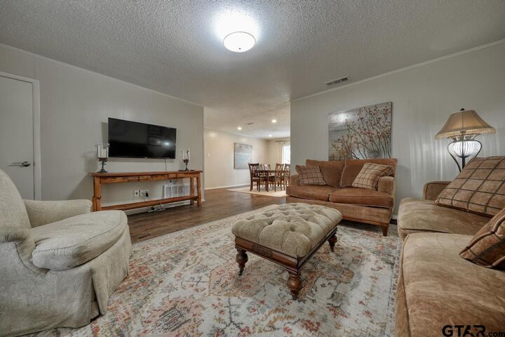 Property Photo: 249 E Hideaway Ln TX 75771