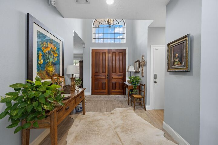Property Photo: 2514 Potomac Drive B TX 77057