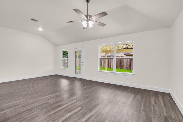 Property Photo: 11919 Prosperity Point Drive TX 77048