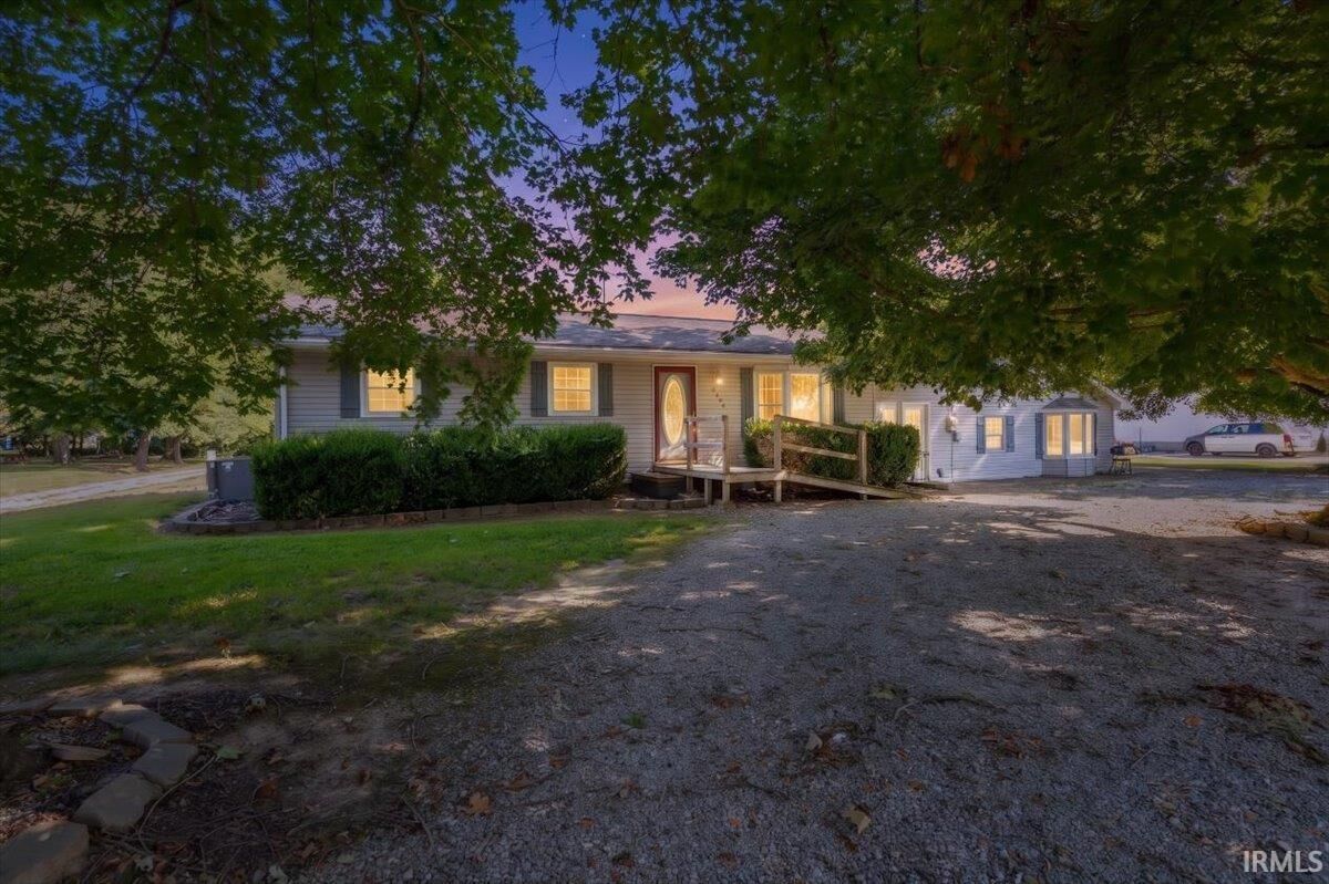 Property Photo:  8566 W Parker Street  IN 47634 