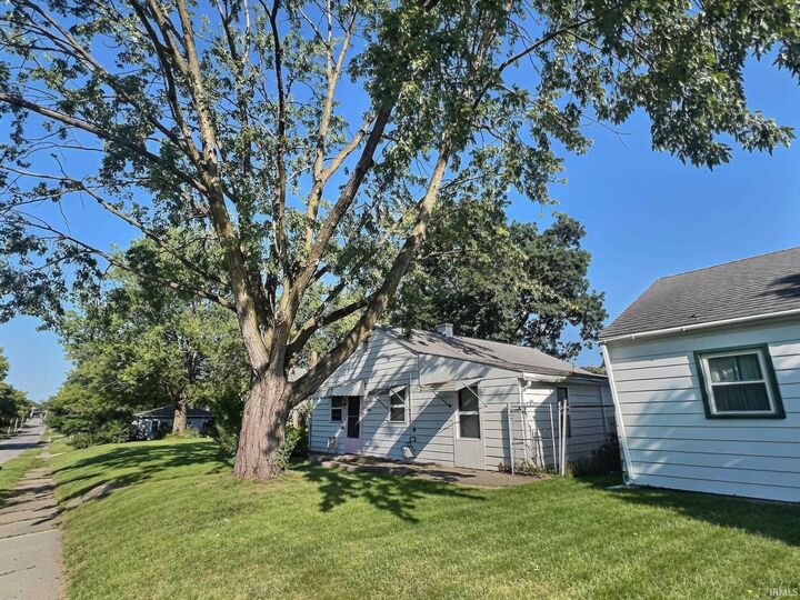 Property Photo: 3505 New Haven Avenue IN 46803