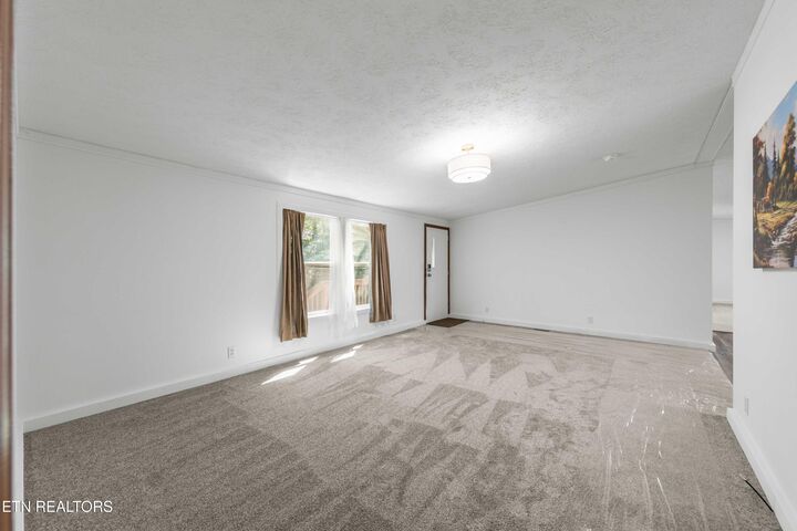 Property Photo:  521 Poplar Ave  TN 37762 