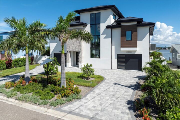 Property Photo:  7973 Causeway Boulevard N  FL 33707 
