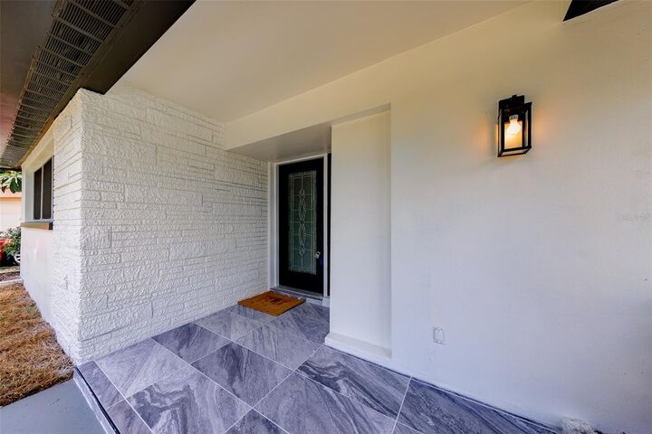 Property Photo: 471 Sierra Circle E FL 33770