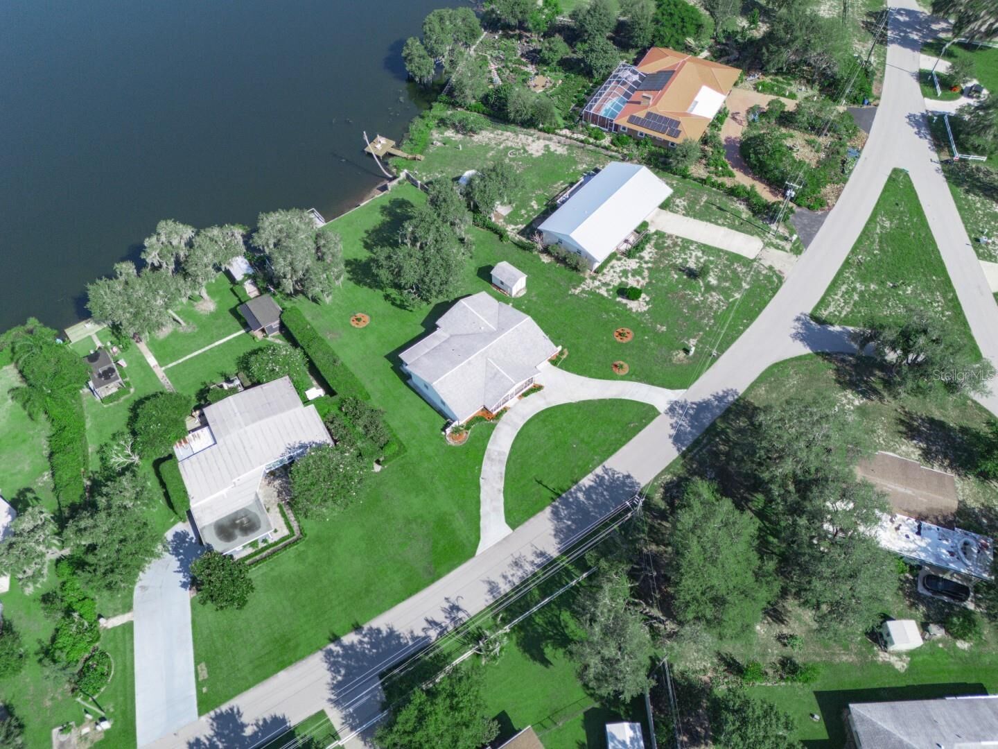 Property Photo: 619 Lake Blue Drive FL 33852
