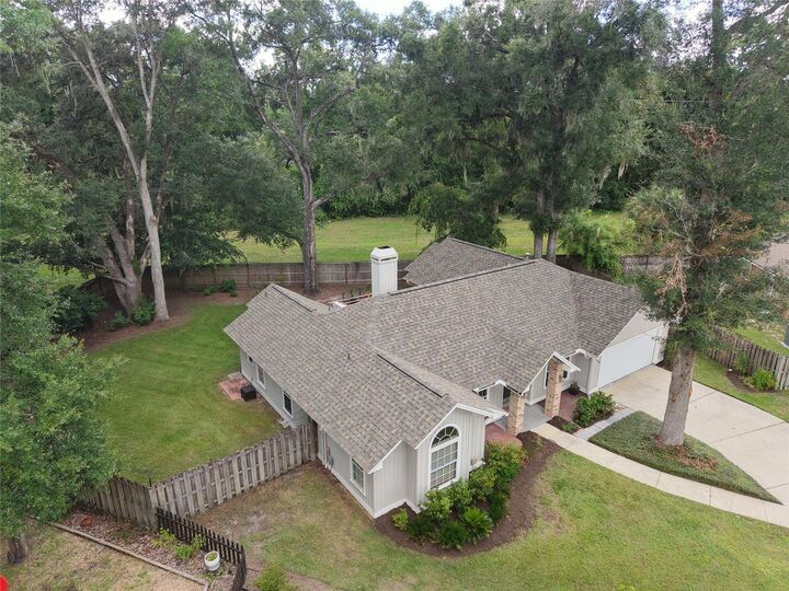 Property Photo:  1118 SW 82nd Terrace  FL 32607 