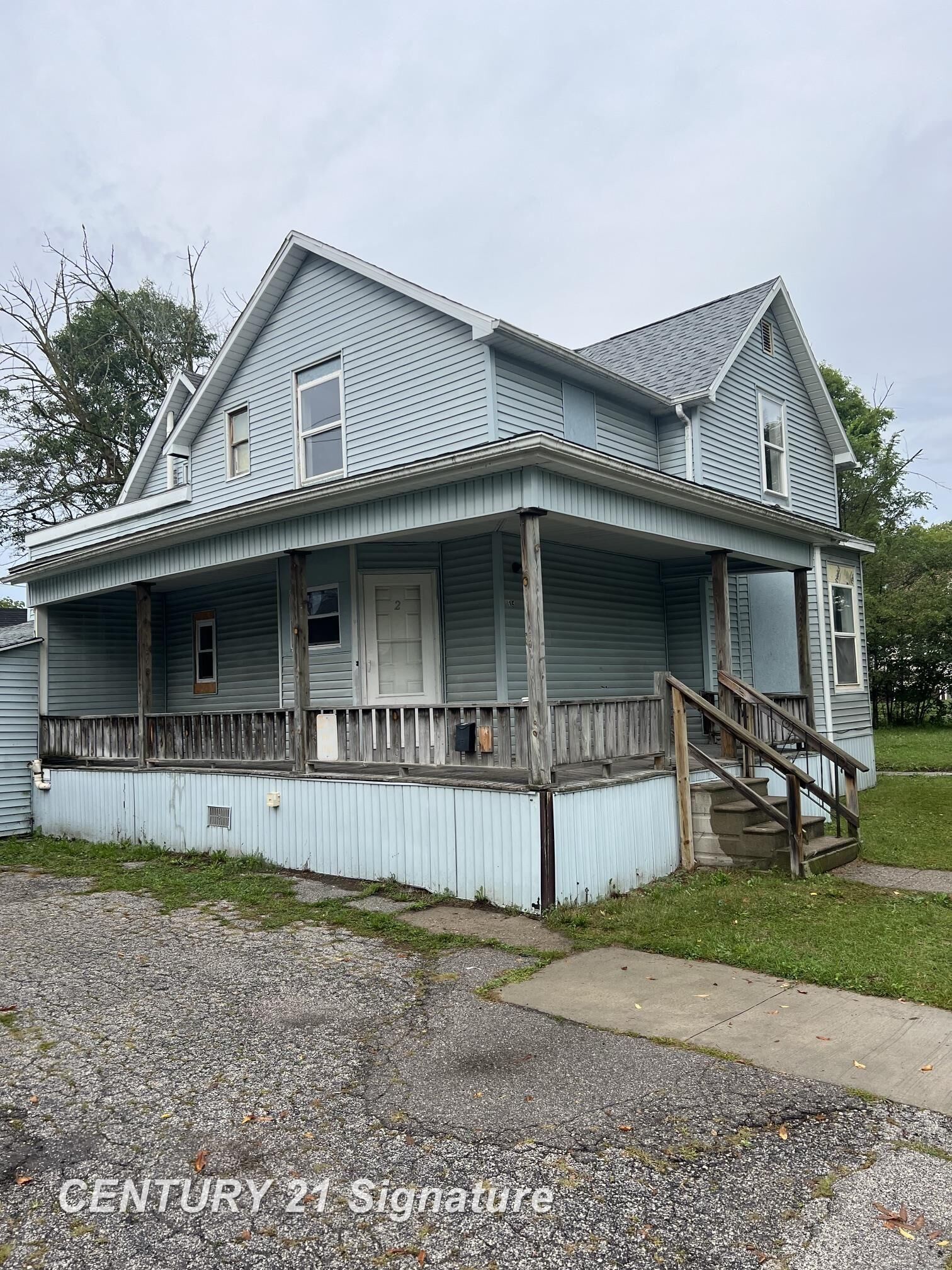 Property Photo: 815 Mackinaw Street MI 48602