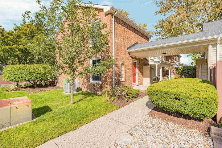 Property Photo:  3551 Crooks Road  MI 48073 