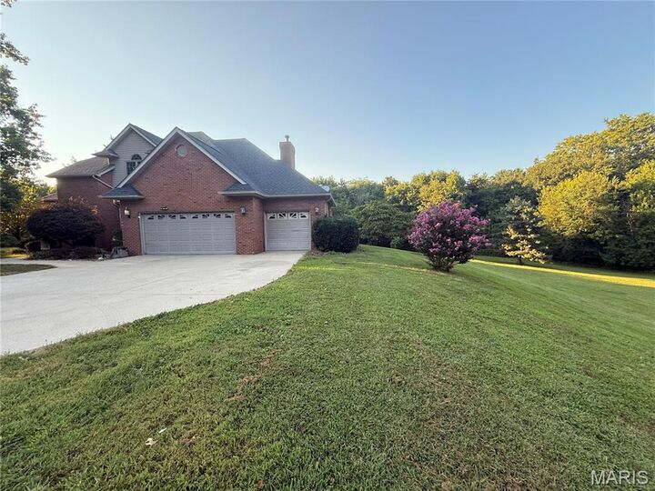 Property Photo:  3206 Nottoway Avenue  IL 62035 