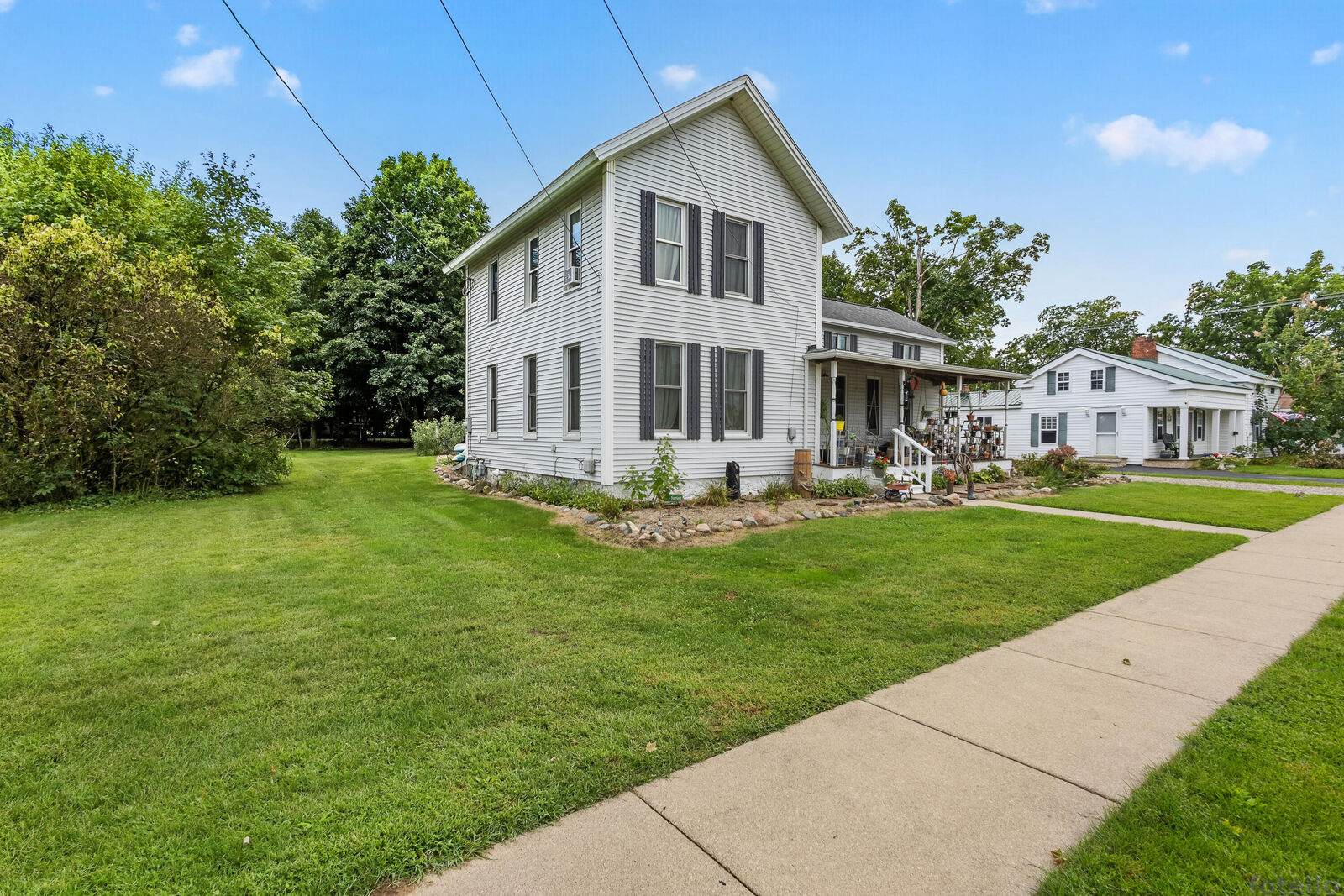 Property Photo:  204 South Street  MI 49250 