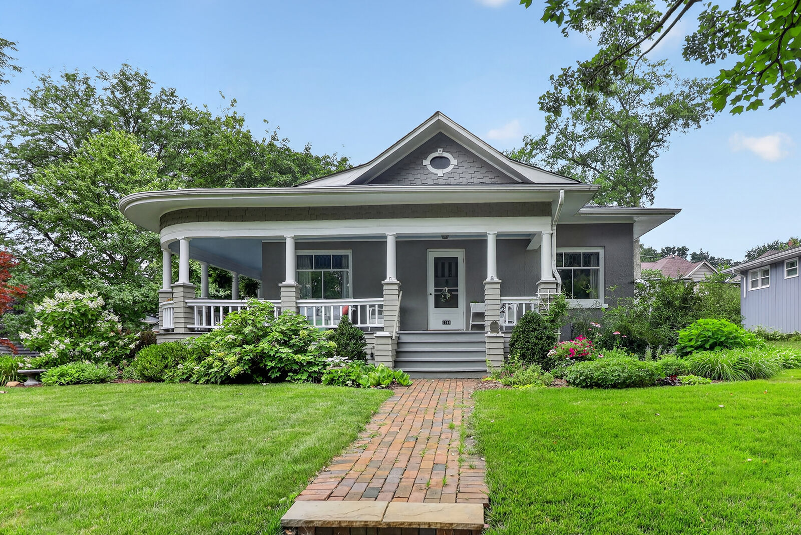 Property Photo:  4744 Middaugh Avenue  IL 60515 