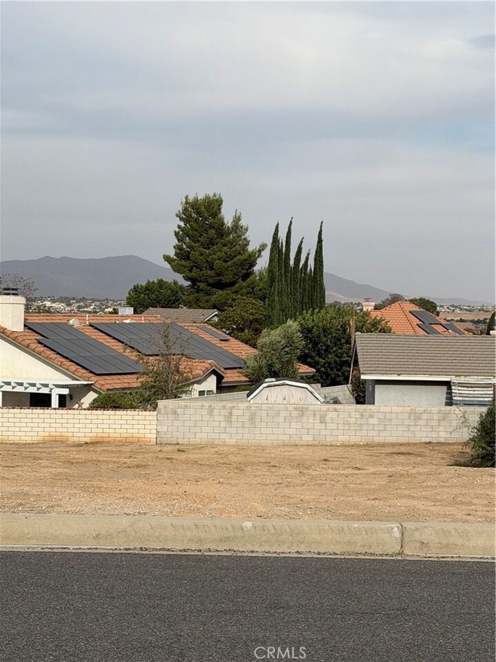 Property Photo: 13135 Autumn Leaves CA 92395
