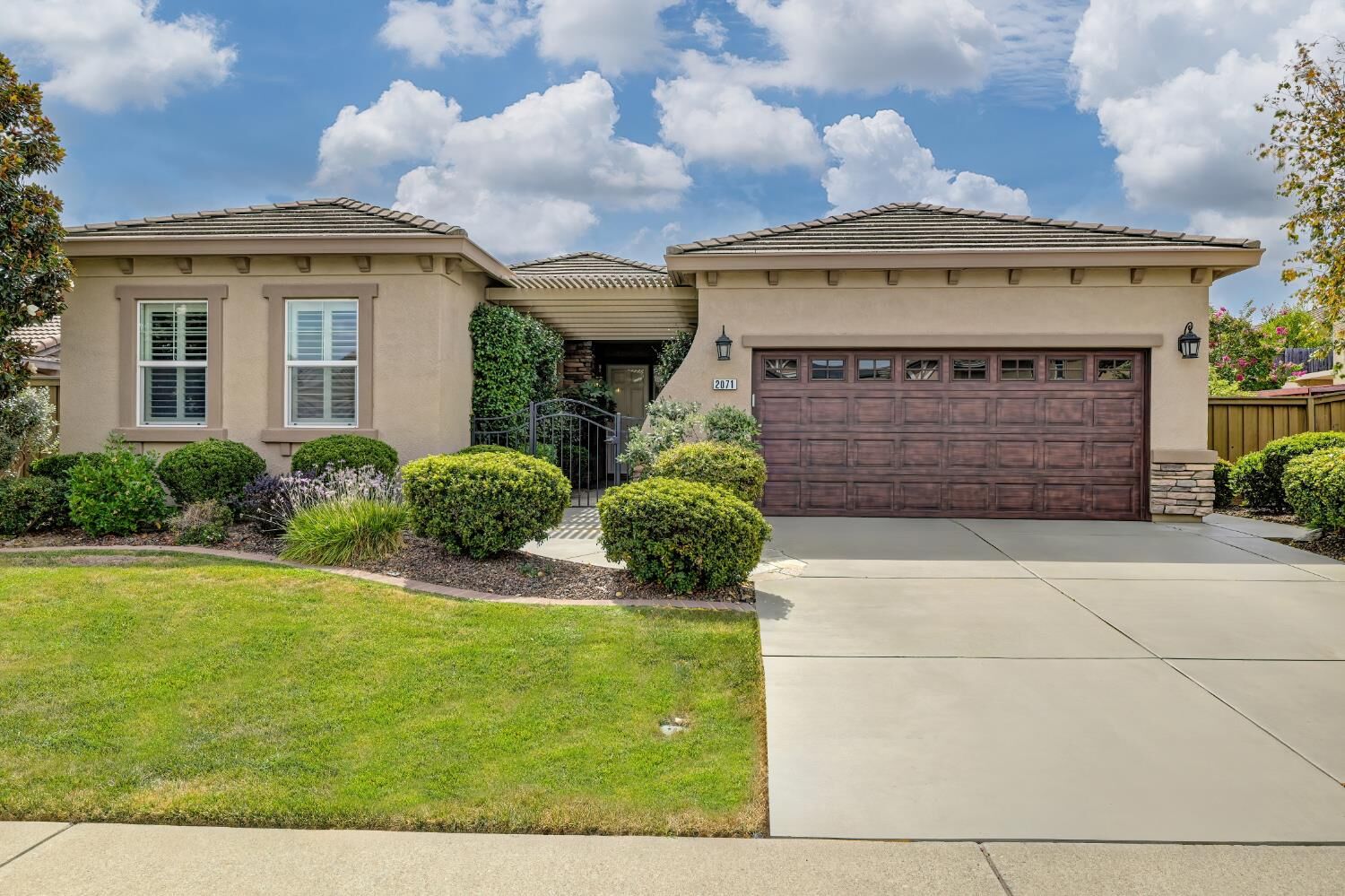 Property Photo: 2071 Carroll Court CA 95630
