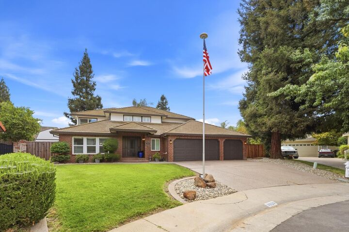 Property Photo:  8820 San Badger Way  CA 95624 