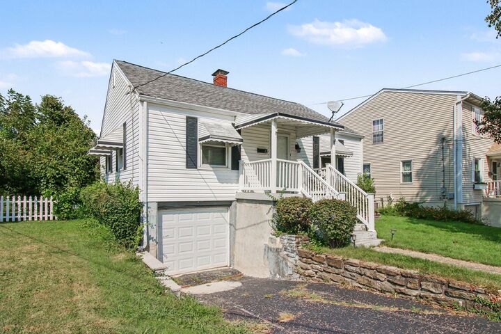 Property Photo:  12 Gail Court  KY 41015 