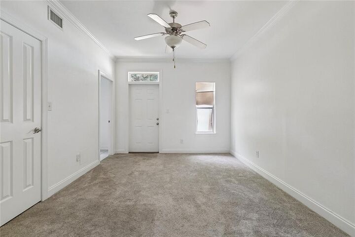 Property Photo:  1436 Lake Avenue G  LA 70005 