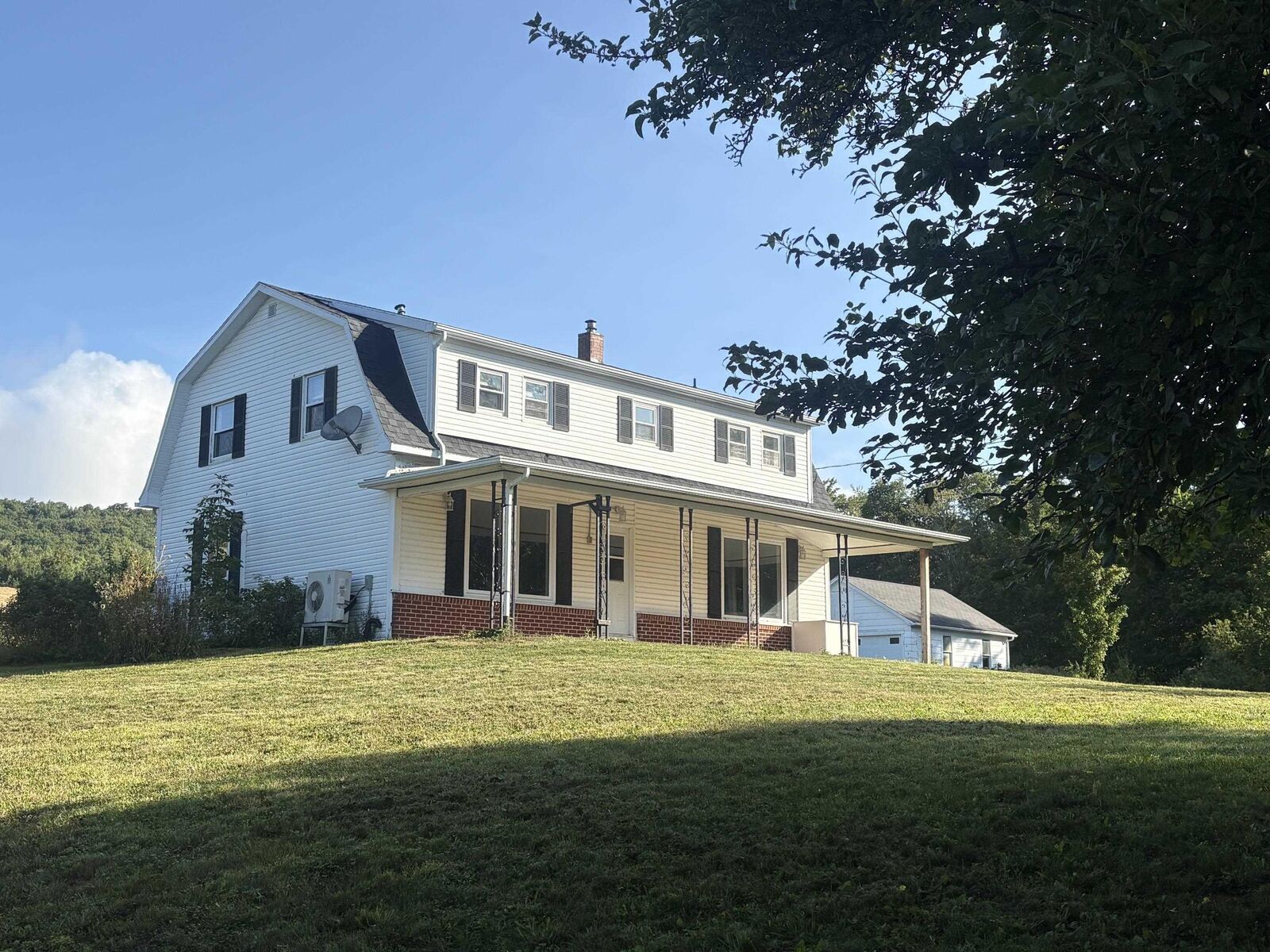Property Photo:  3001 Highway 221  NS B0P 1C0 
