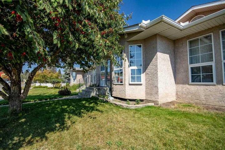 Property Photo:  303B Centre Street N  AB T0M 1X0 