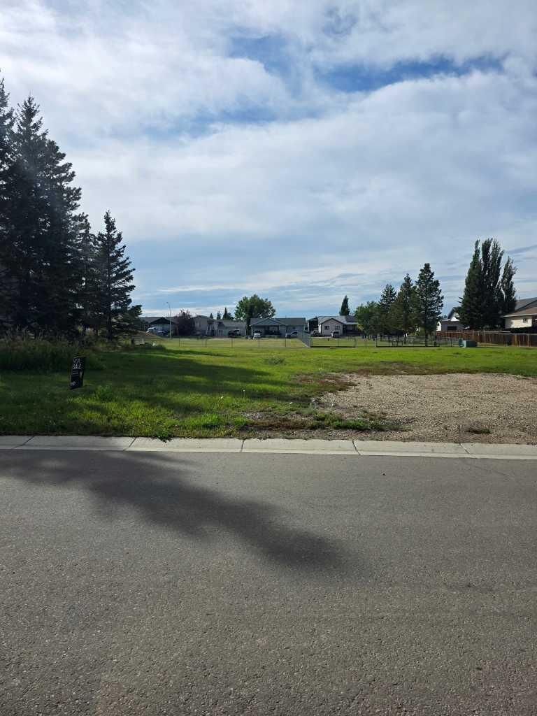Property Photo:  4528 44 Street  AB T0H 3A0 