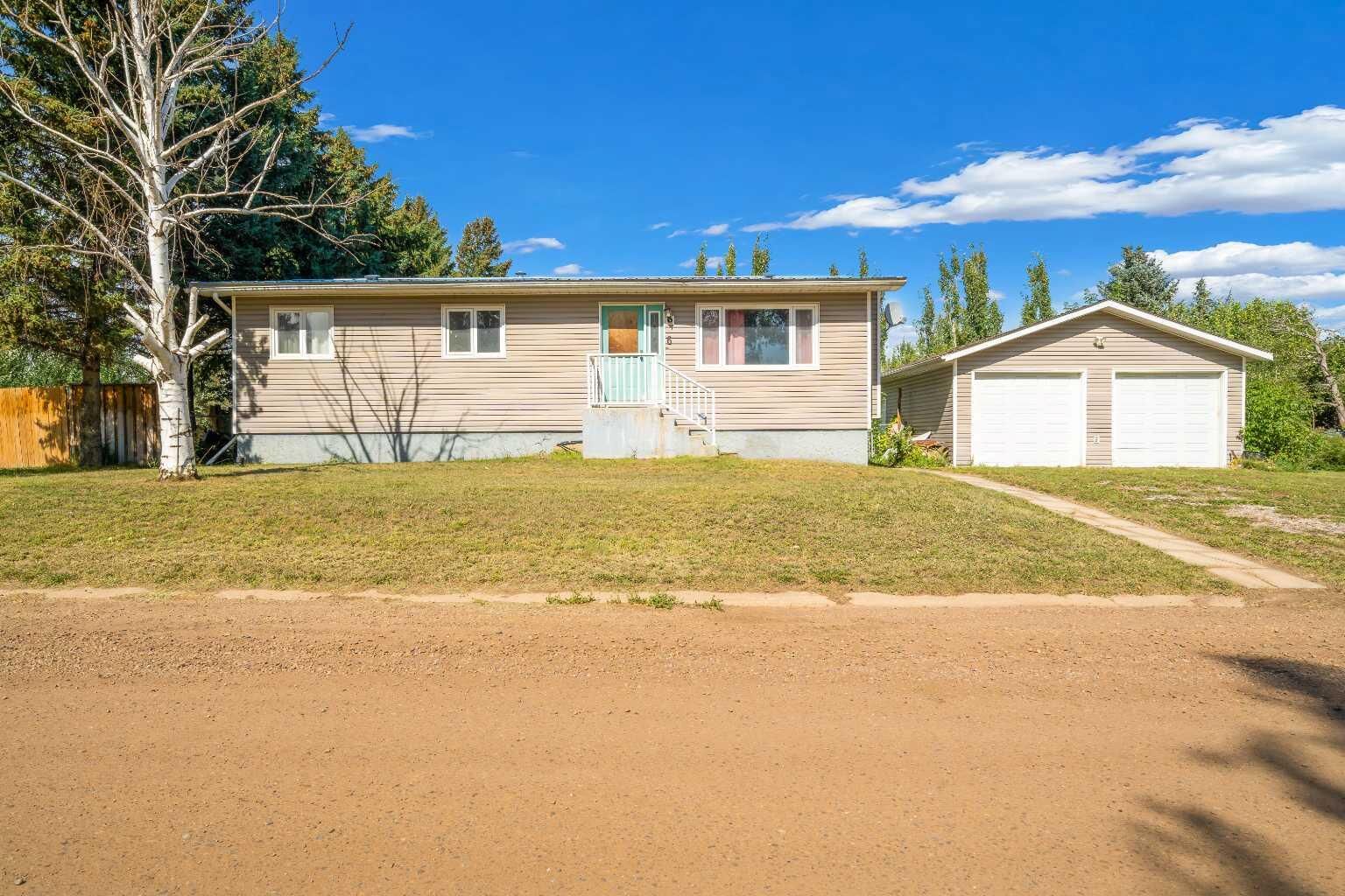 Property Photo:  190014 12 Street W 2  AB T1R 1C7 