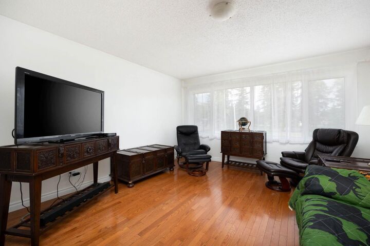 Property Photo:  2 Blair Crescent  AB T9H 1M9 