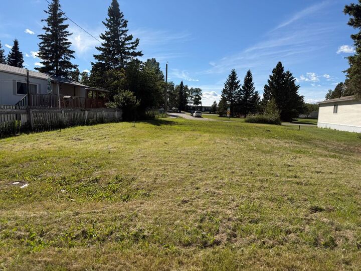 Property Photo:  231 4 Street NW  AB T0M 1X0 