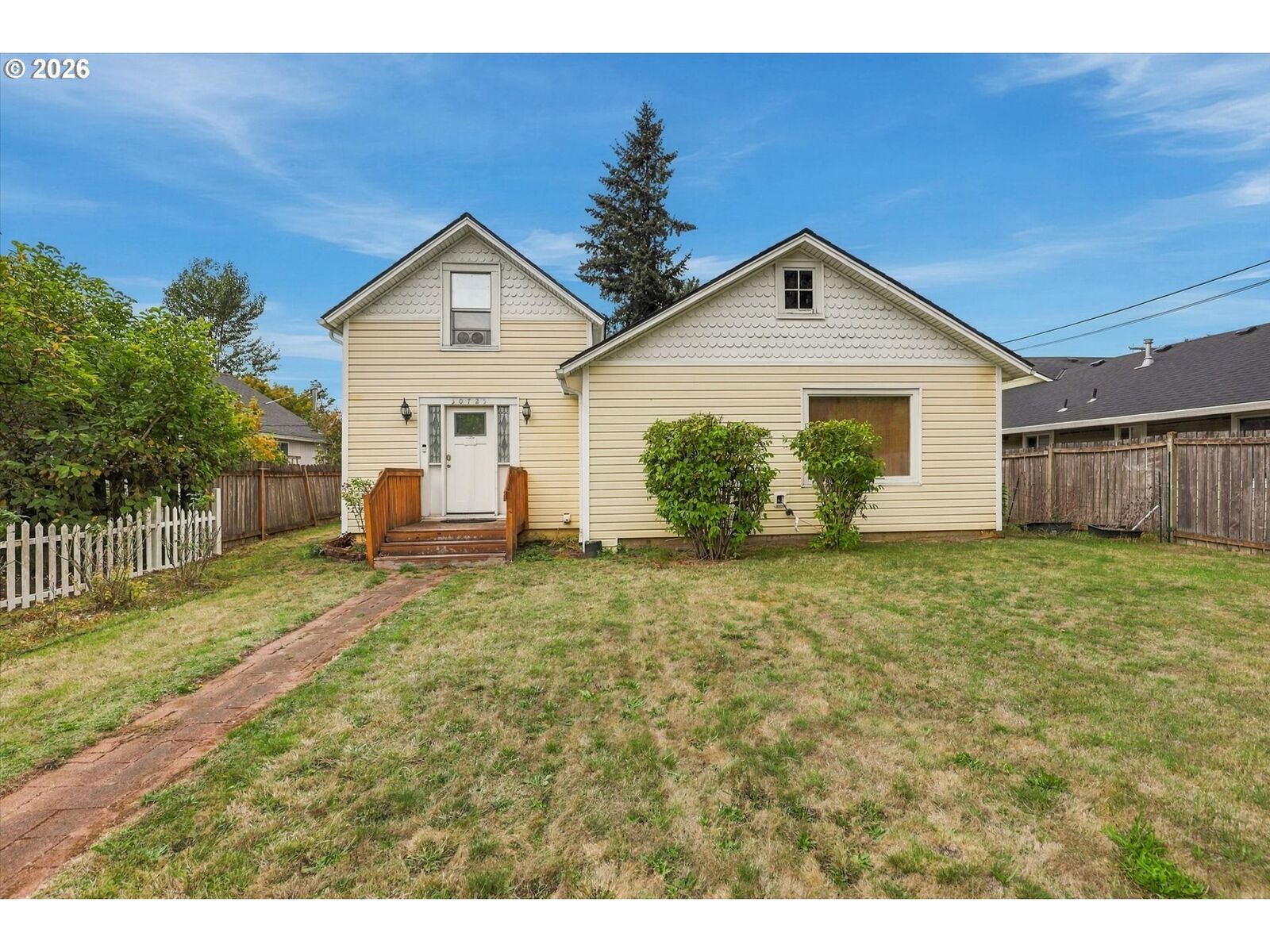 Property Photo: 30725 SW Magnolia Ave OR 97070