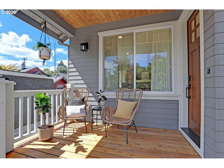 Property Photo: 4529 NE 34th Ave OR 97211