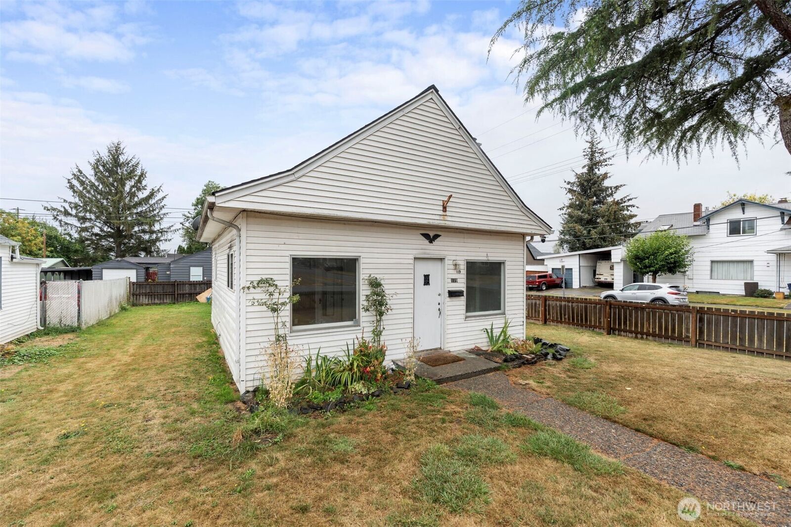 Property Photo: 119 SW Cascade Avenue WA 98532