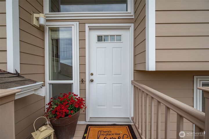 Property Photo: 809 NE Perkins Street WA 98239