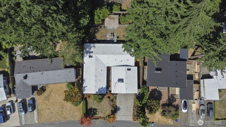 Property Photo:  16626 SE 9th Street  WA 98008 