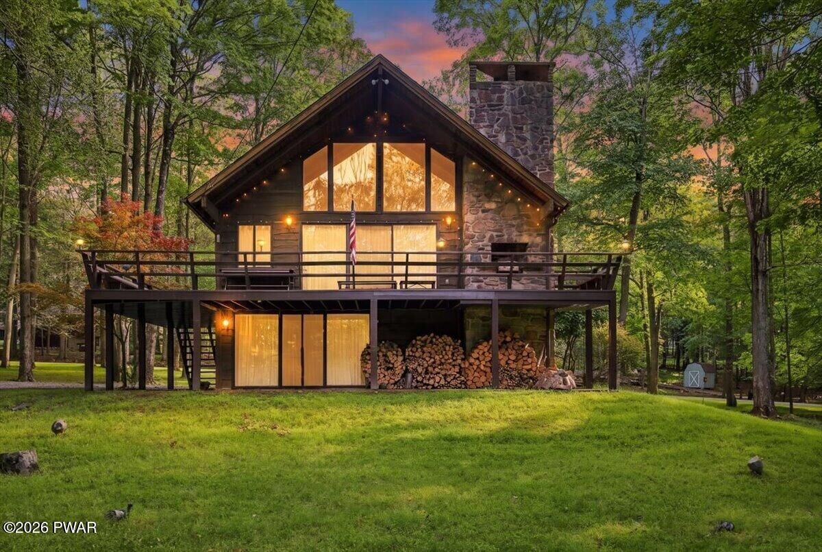 Property Photo:  109 Valley Run  PA 18426 