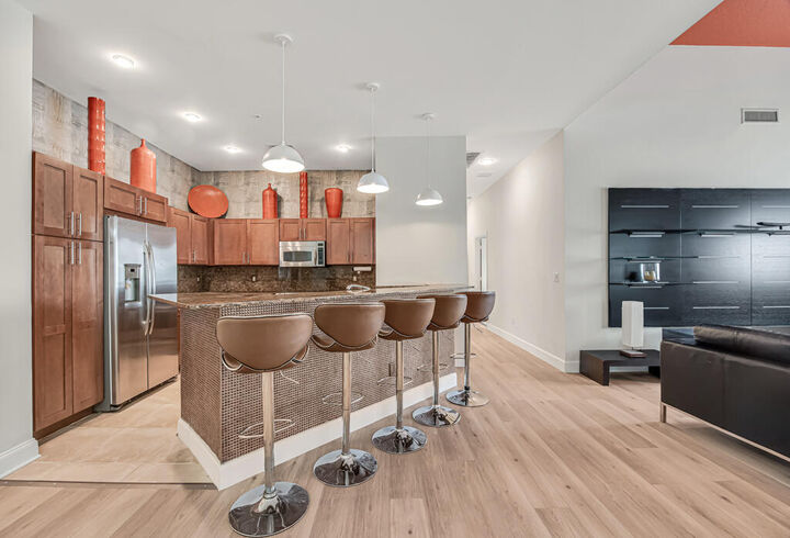 Property Photo: 8390 SW 72nd Avenue 303 FL 33143
