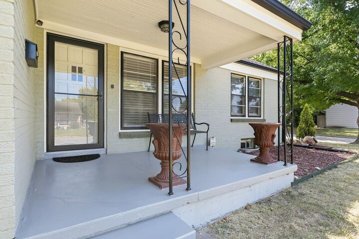 Photo de la propriété:  2188 S Glendale St  KS 67218 